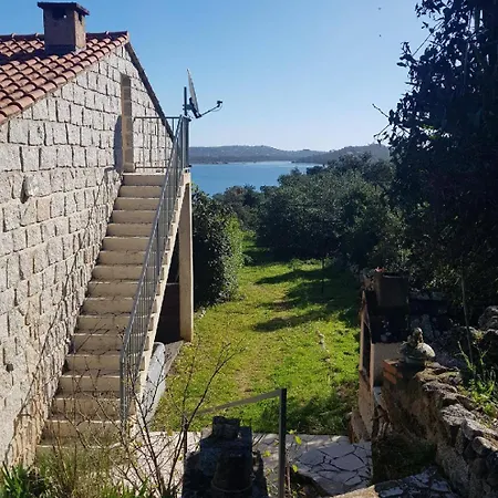 Pezza Cardo, Proche Centre De Vecchio فيلة بورتو فيكشْيو