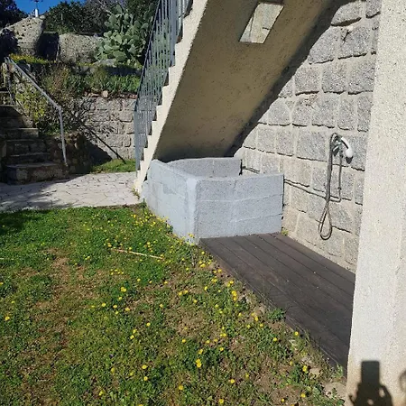 Pezza Cardo, Proche Centre De Vecchio Villa